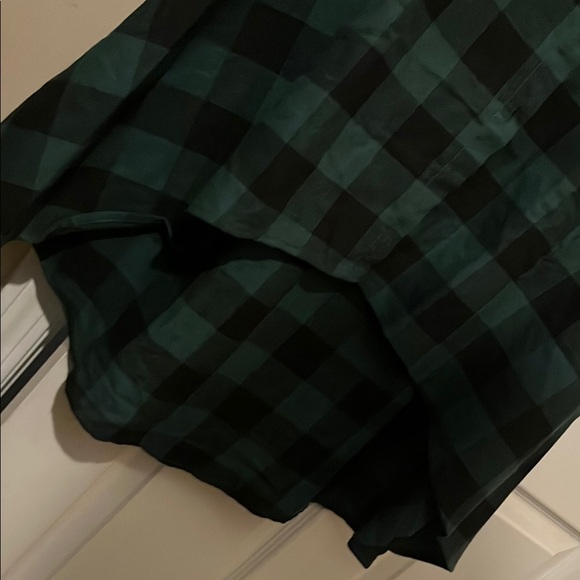 Green Asymmetrical High-Low Plaid Dress with Bishop Sleeves - Picture 3 of 3